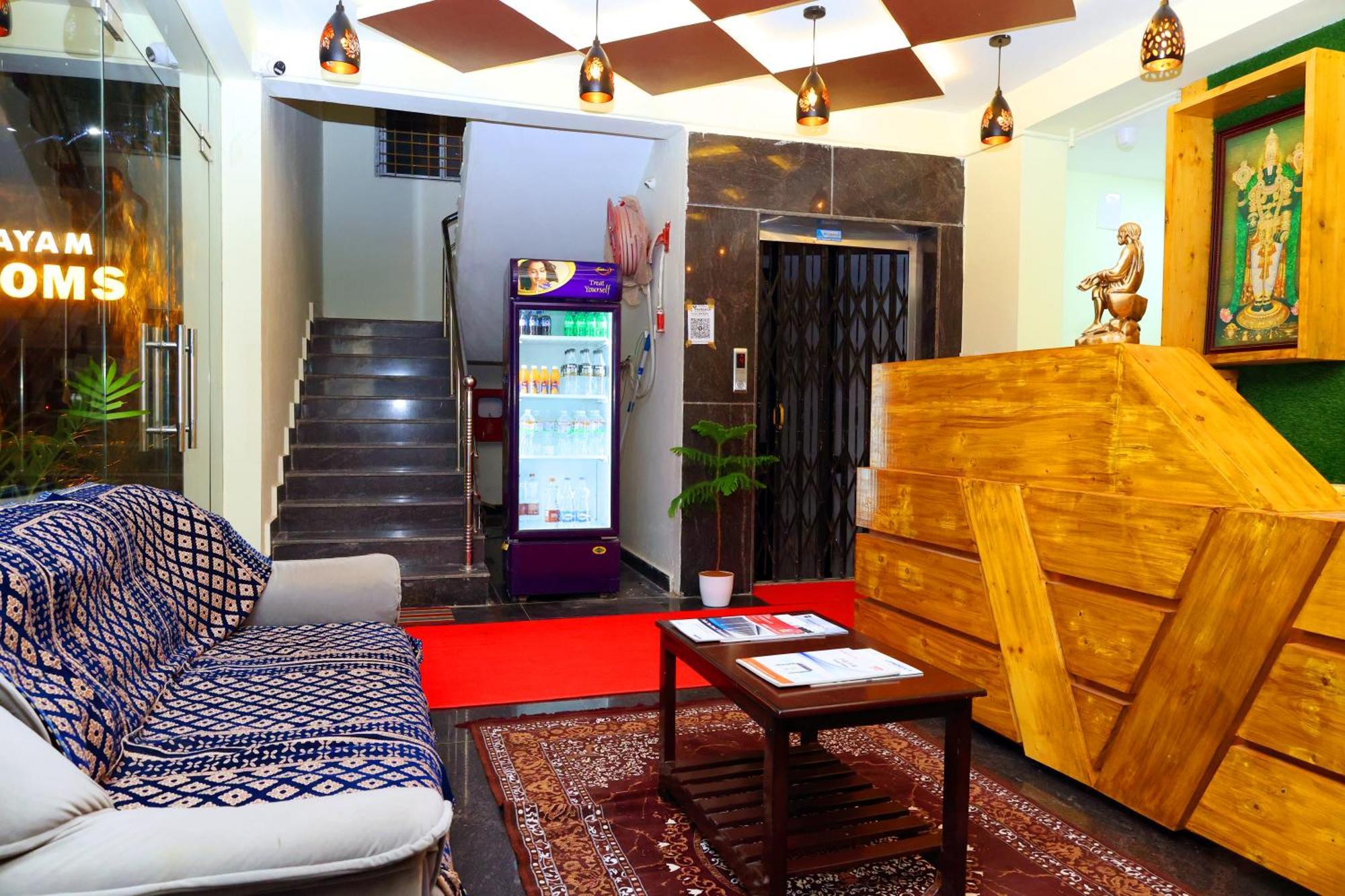 Sri Nilayam Inn Tirupati Exterior foto